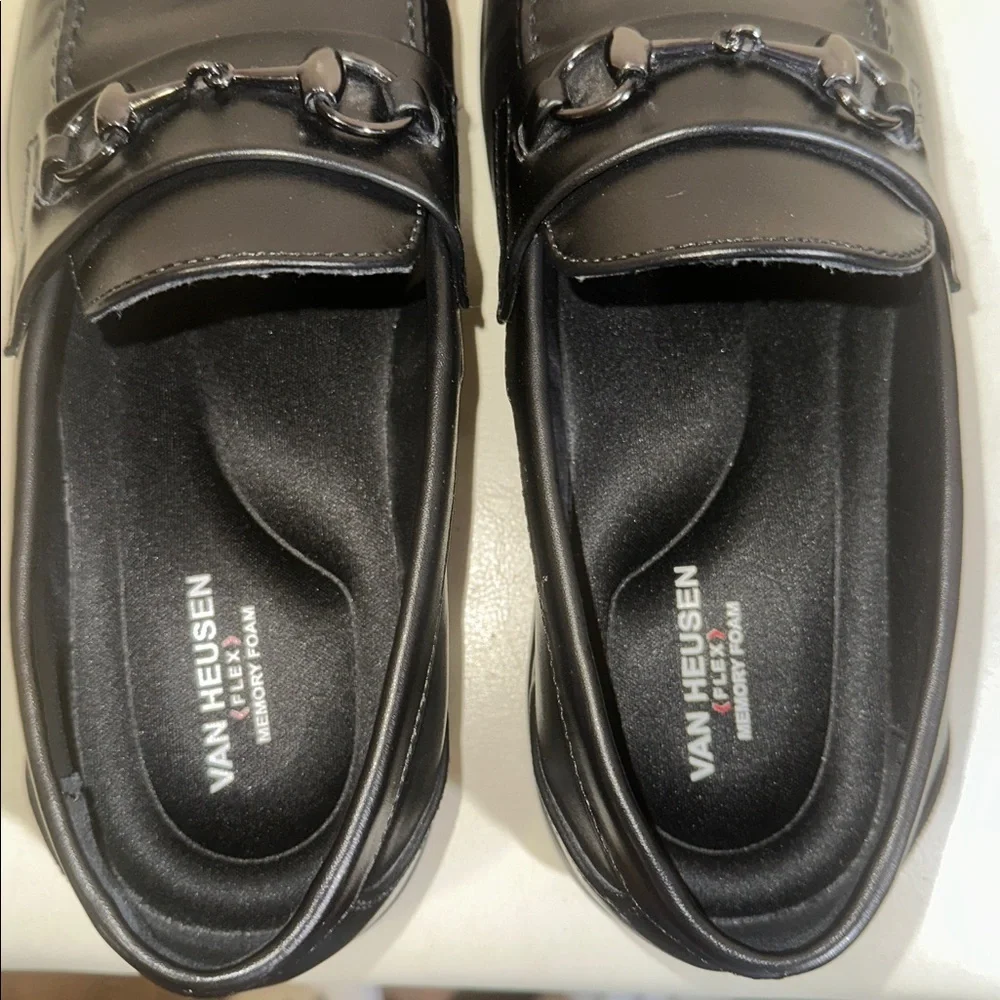 Van Heusen Loafers Size 10M